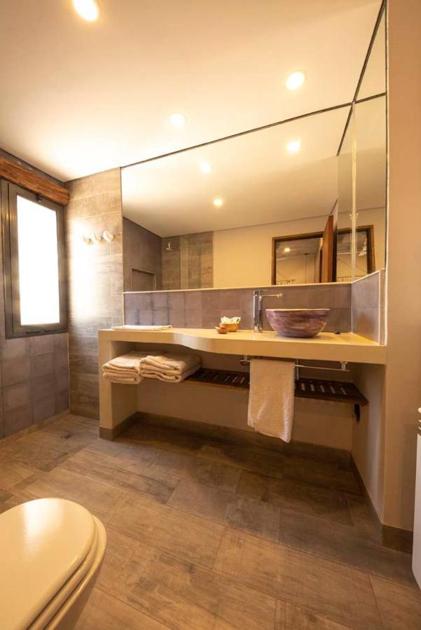 Hotel Tulmas Тилкара Екстериор снимка